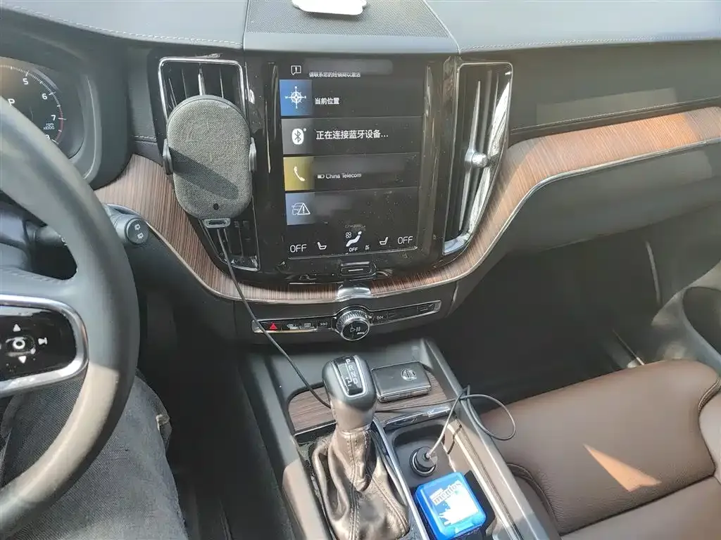 Volvo XC60 2021 из CN, фото 9