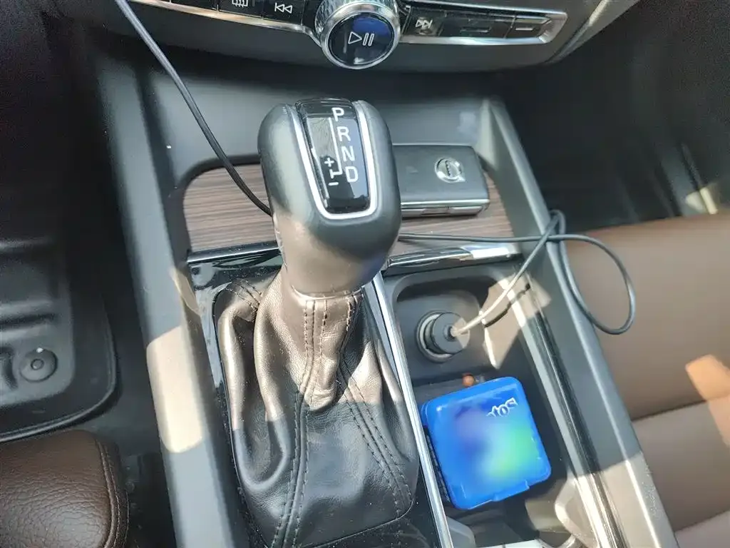 Volvo XC60 2021 из CN, фото 7