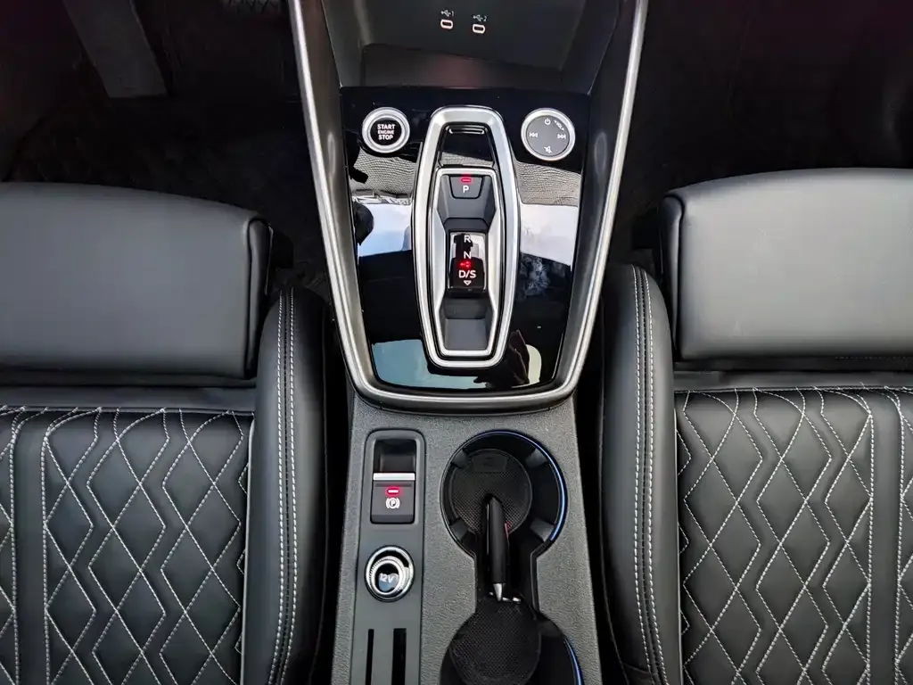 Audi A3 2025 из CN, фото 2