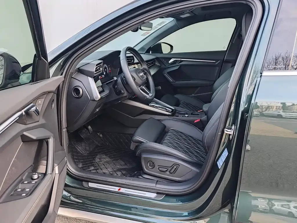 Audi A3 2025 из CN, фото 6