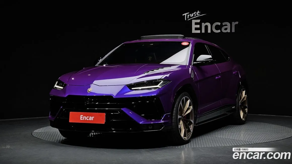 Lamborghini Urus — фото 1