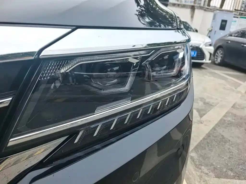 Volkswagen Passat New Energy 2021 из CN, фото 3