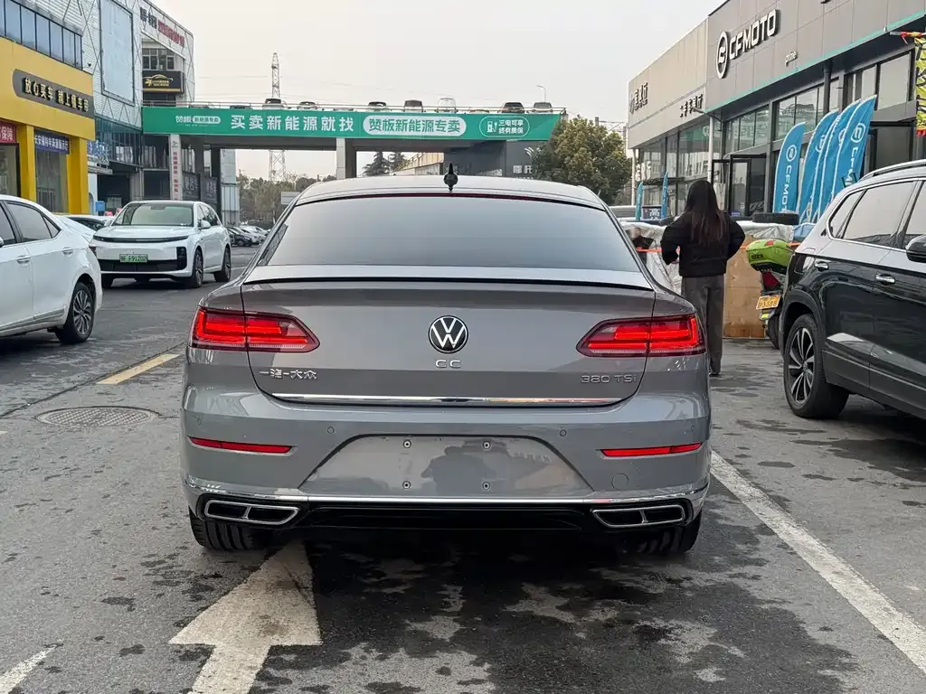 Volkswagen CC 2022 из CN, фото 2