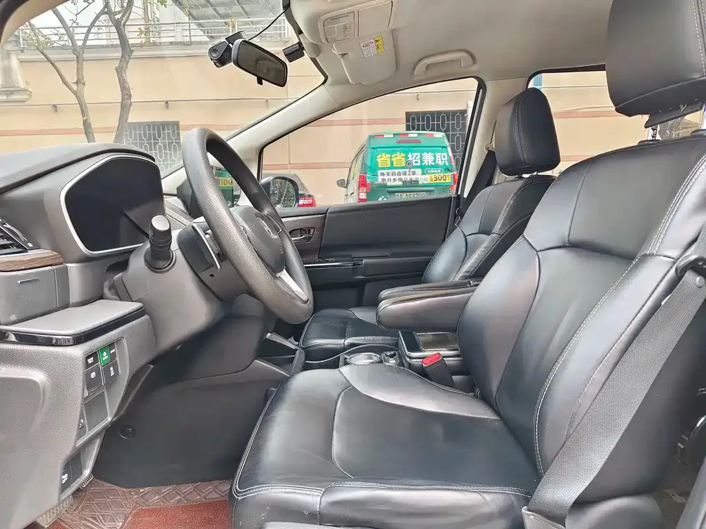Honda Odyssey 2023 из CN, фото 3