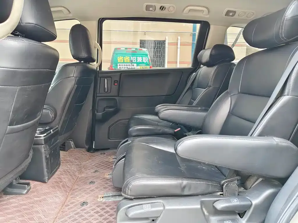 Honda Odyssey 2023 из CN, фото 2