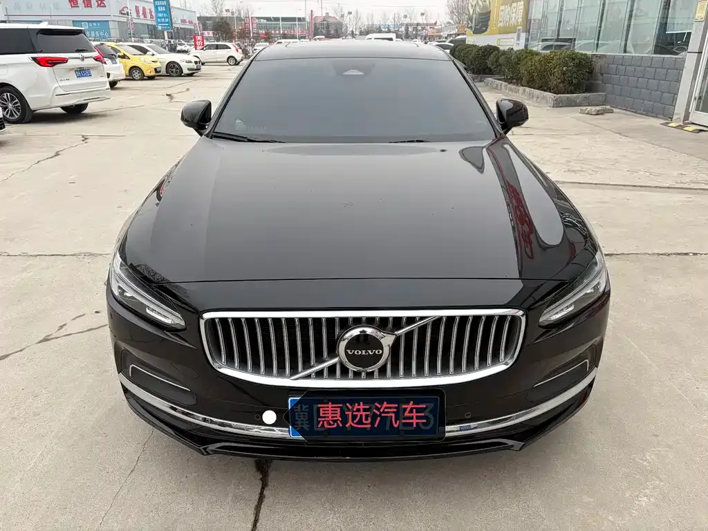Volvo S90 2024 из CN, фото 2