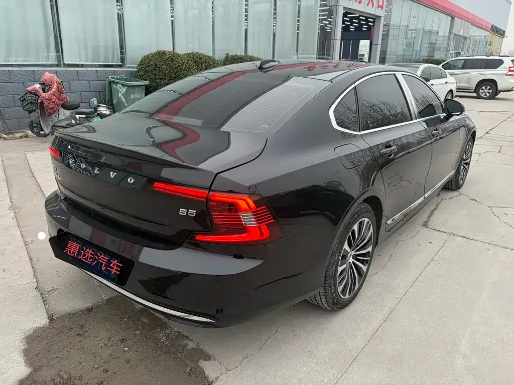 Volvo S90 2024 из CN, фото 3
