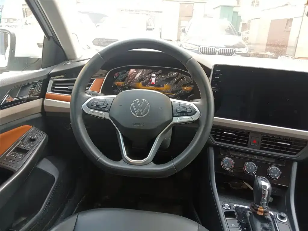 Volkswagen Bora 2023 из CN, фото 4