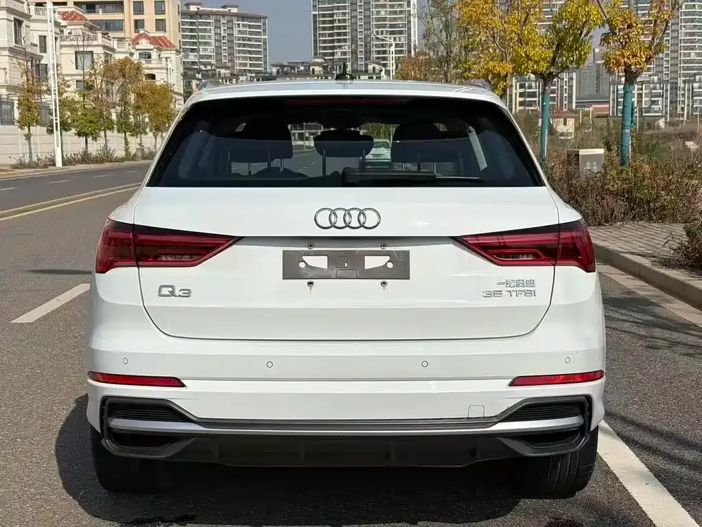 Audi Q3 2021 из CN, фото 8