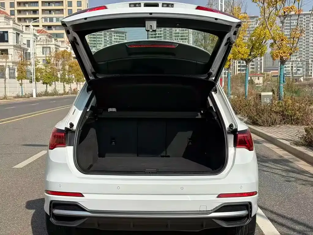 Audi Q3 2021 из CN, фото 6