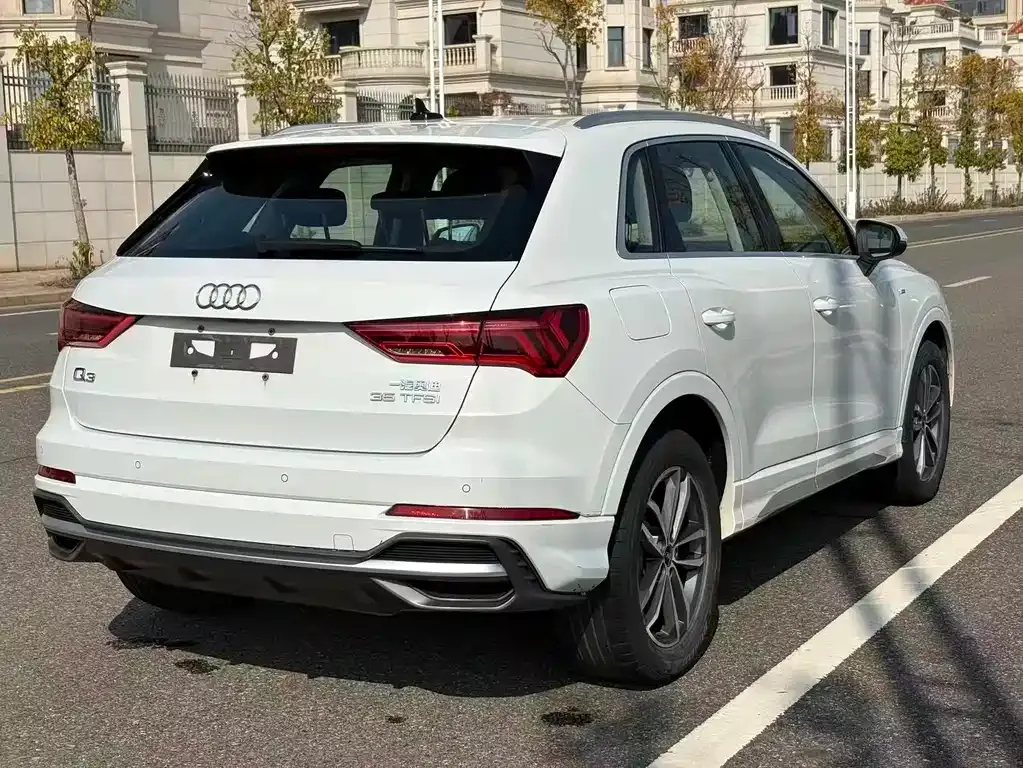Audi Q3 2021 из CN, фото 10
