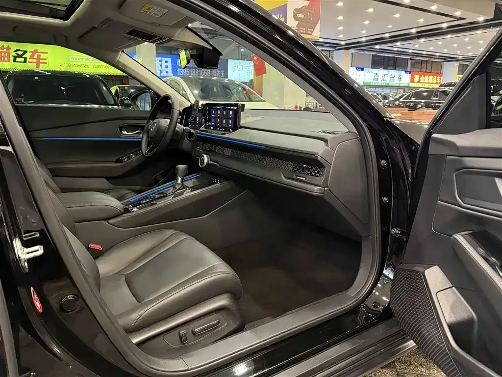 Honda Accord 2023 из CN, фото 10