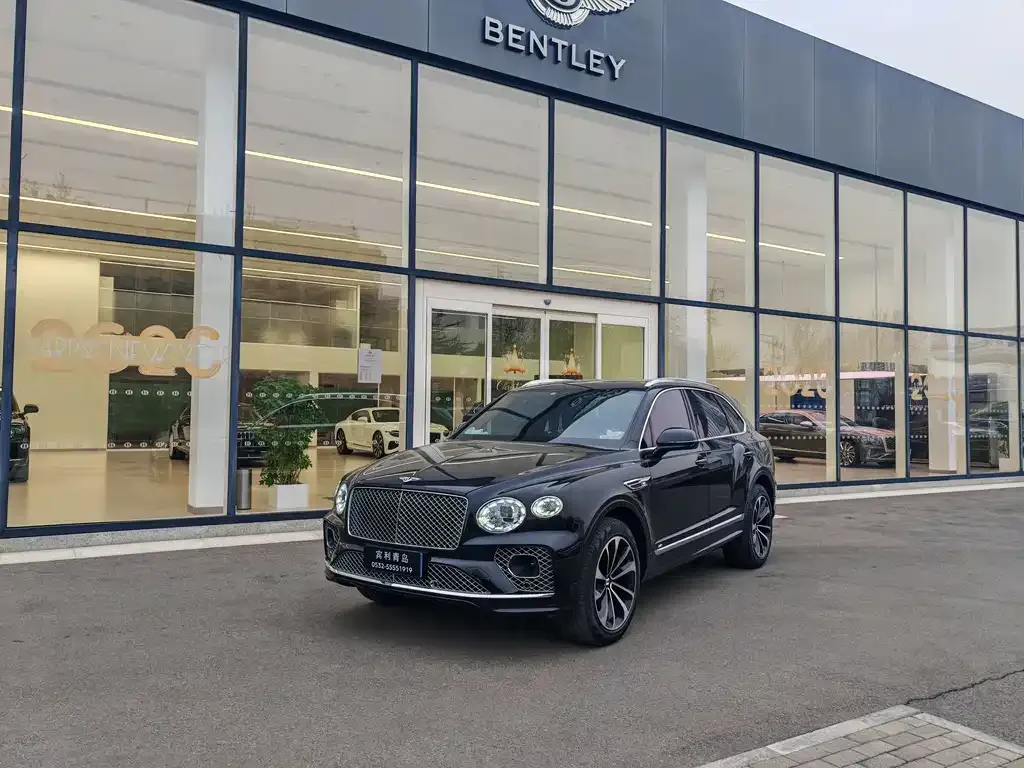 Bentley Bentayga — фото 1
