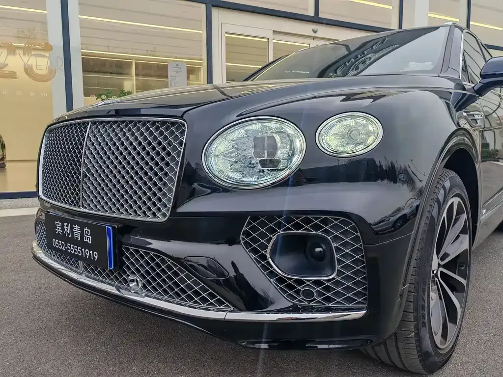 Bentley Bentayga — фото 9
