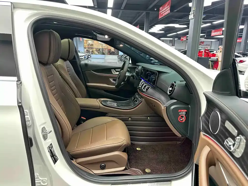 Mercedes-Benz E-Class 2024 из CN, фото 5