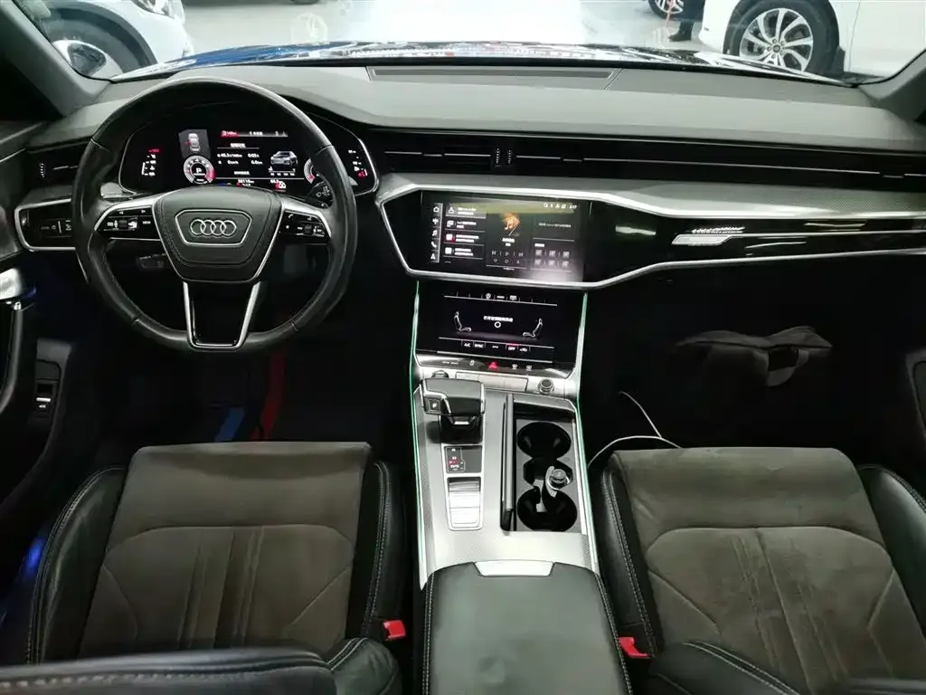 Audi A6L — фото 4