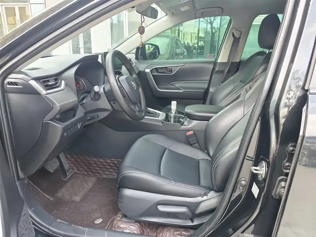 Toyota Wildlander 2023 из CN, фото 9