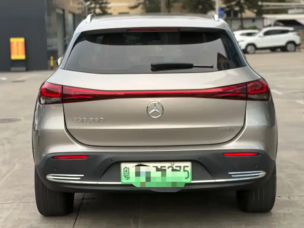 Mercedes-Benz EQA 2022 из CN, фото 2