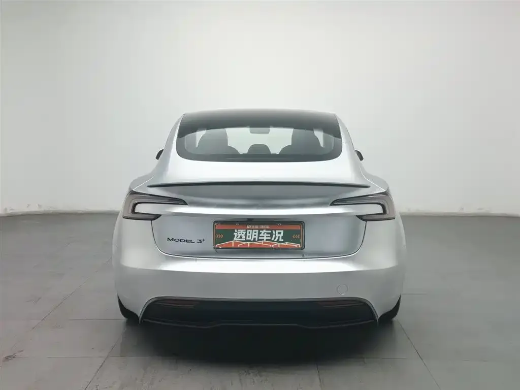Tesla Model 3 — фото 7