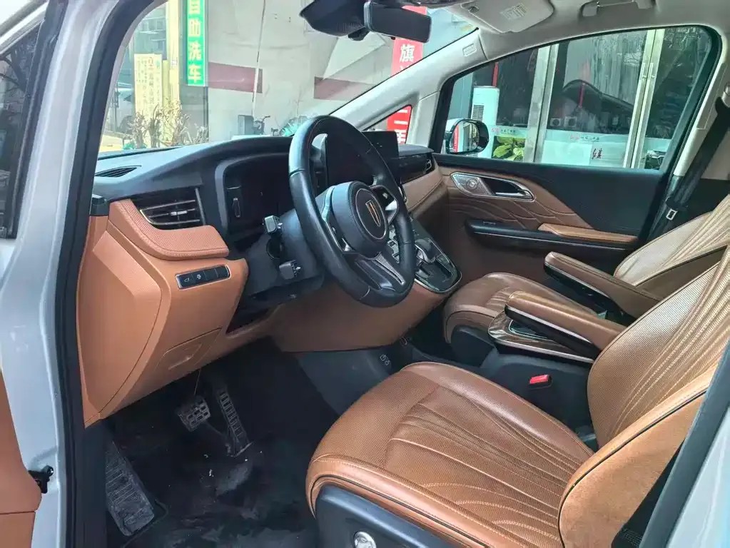Hongqi HQ9 2023 из CN, фото 3