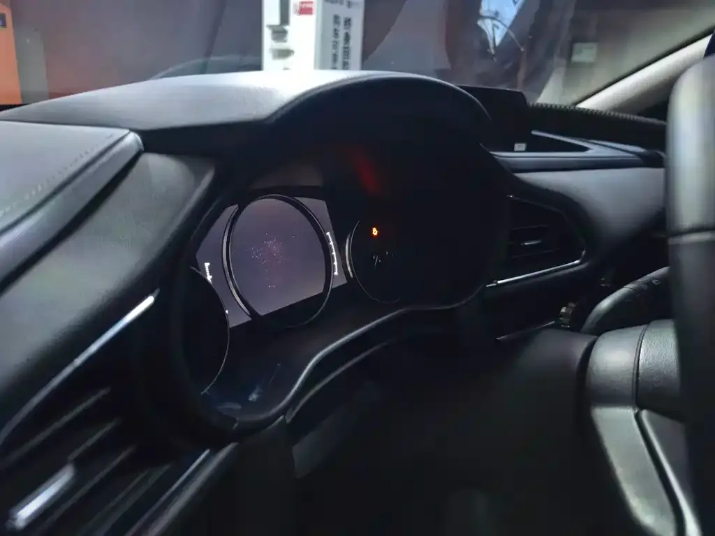 Mazda CX-30 2023 из CN, фото 7