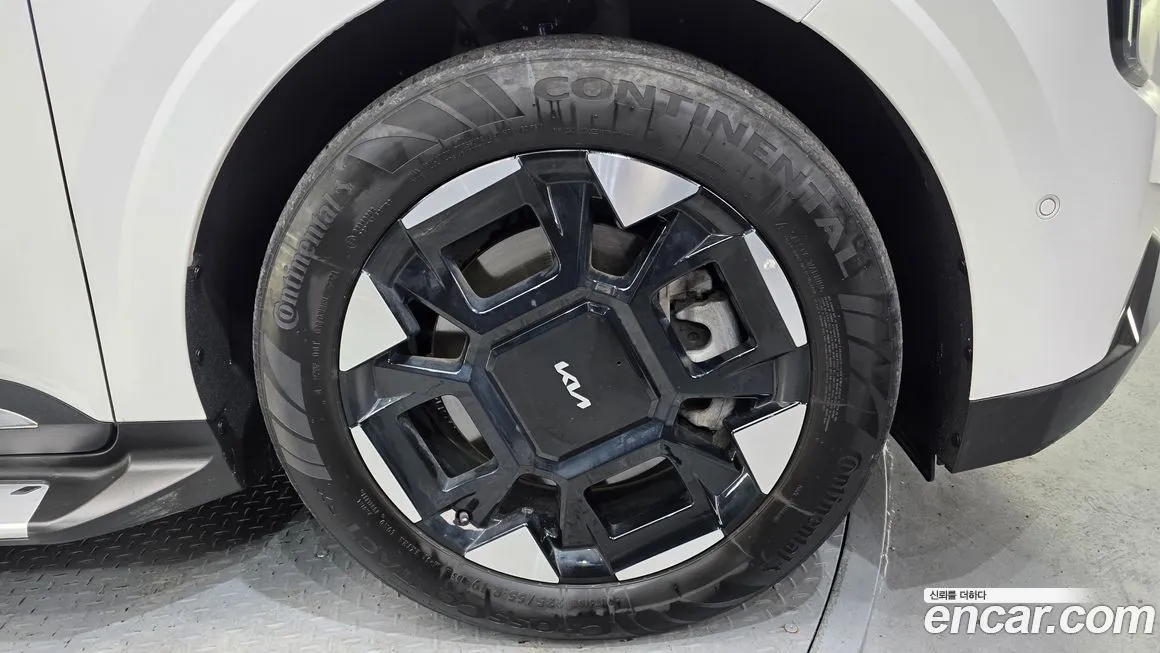 Kia Carnival — фото 10