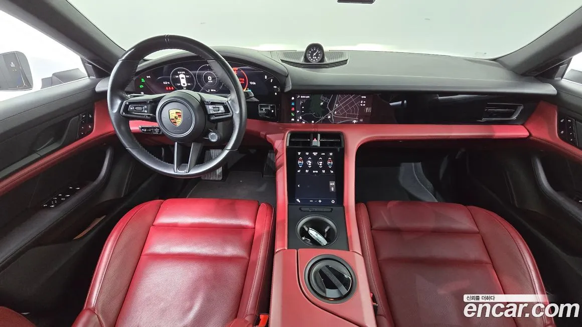 Porsche Taycan 2021 из KR, фото 10