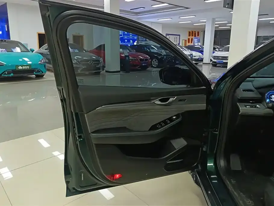 Geely Xingrui — фото 4