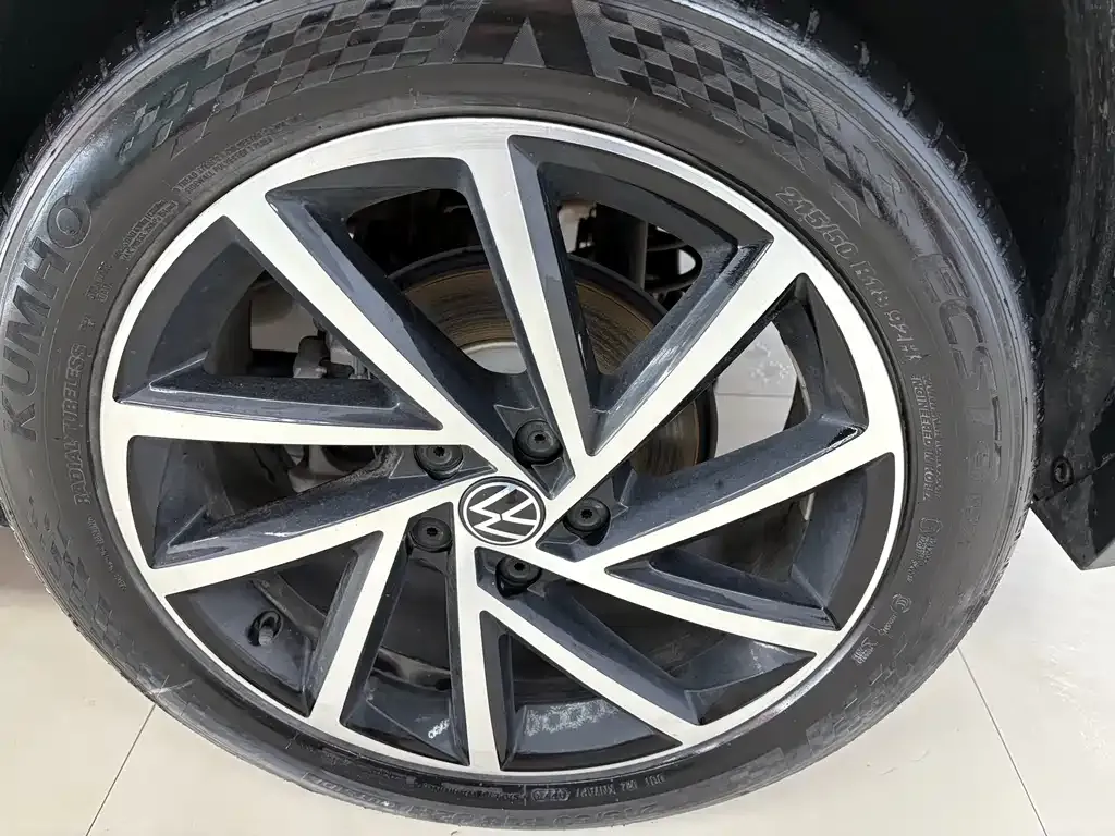 Volkswagen T-Roc 2023 из CN, фото 9
