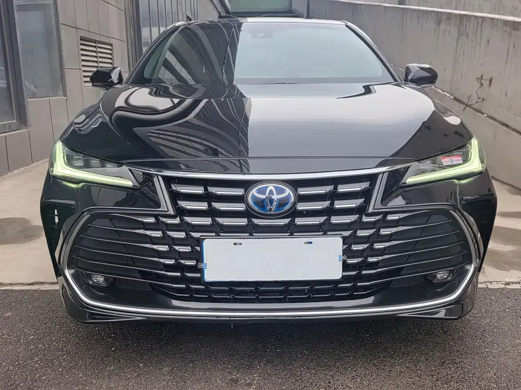 Toyota Avalon — фото 10