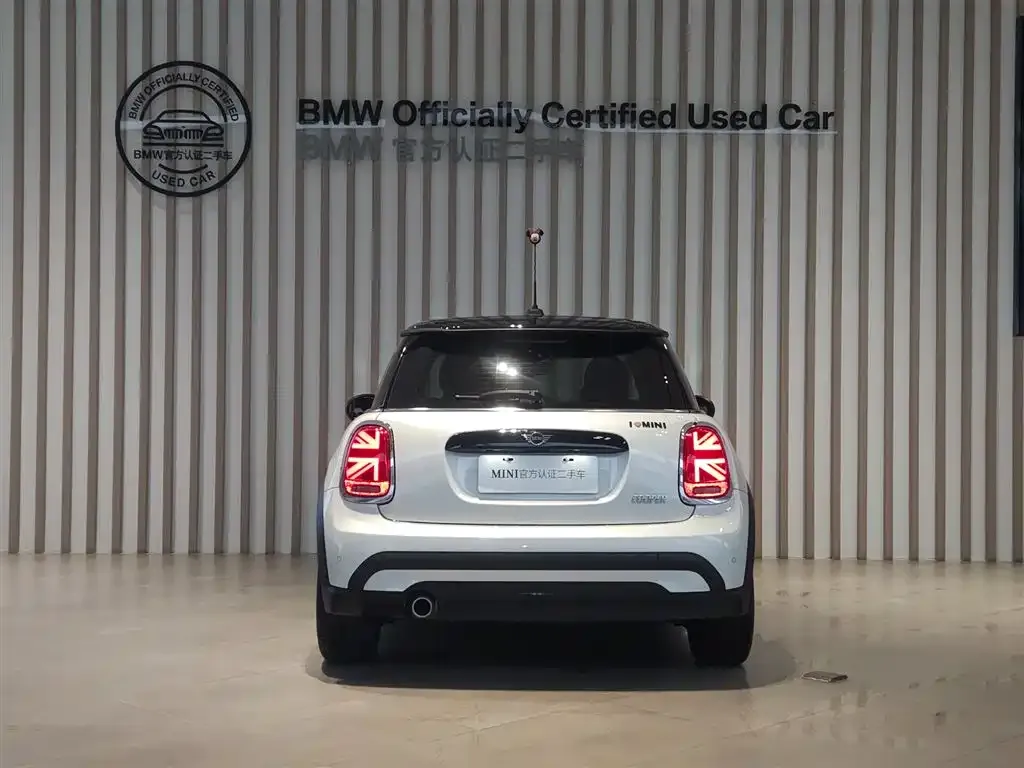MINI Cooper (3-door) 2023 из CN, фото 2