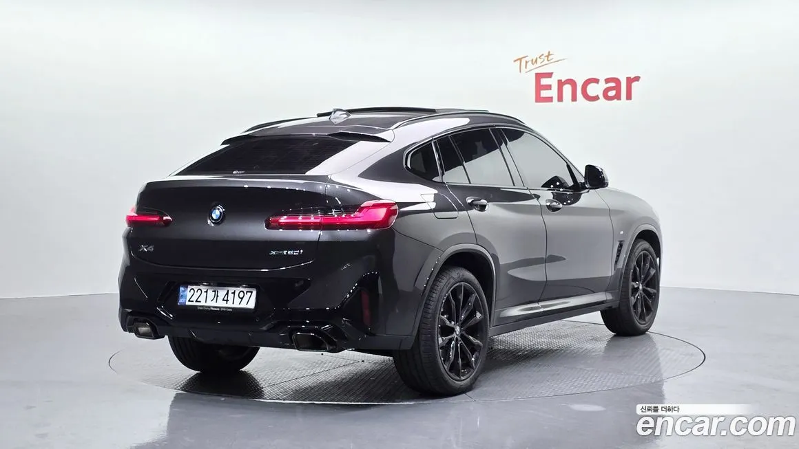 BMW X4 — фото 4