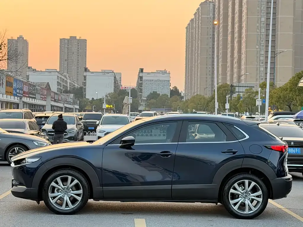 Mazda CX-30 2022 из CN, фото 10
