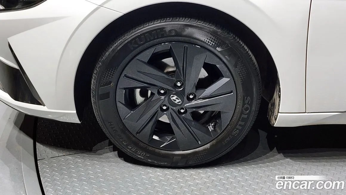 Hyundai AVANTE 2023 из KR, фото 6