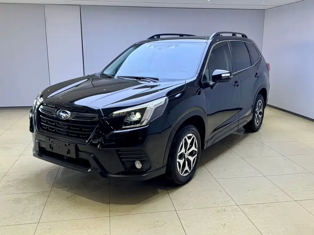 Subaru Forester 2023 из CN, фото 1