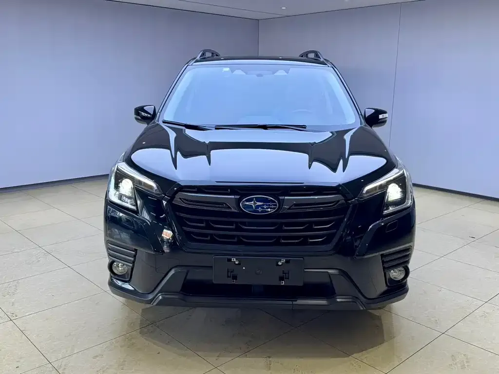 Subaru Forester 2023 из CN, фото 2