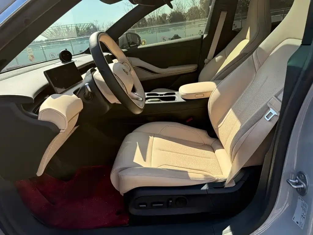 NIO ET5T 2024 из CN, фото 8