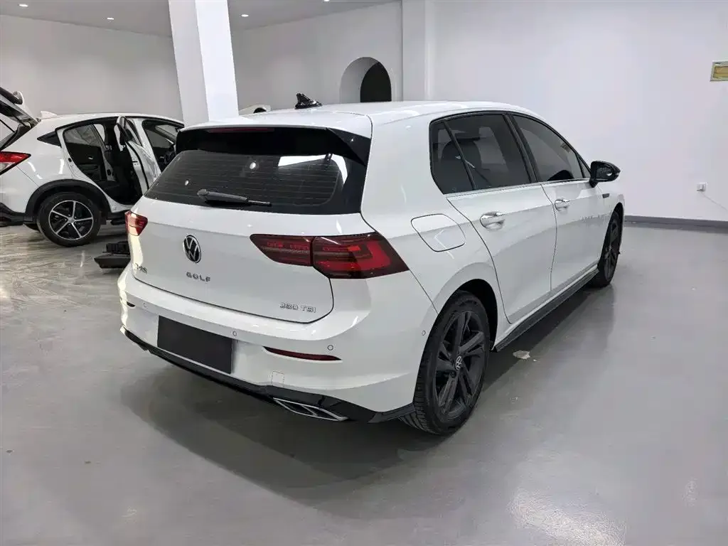 Volkswagen Golf 2021 из CN, фото 3