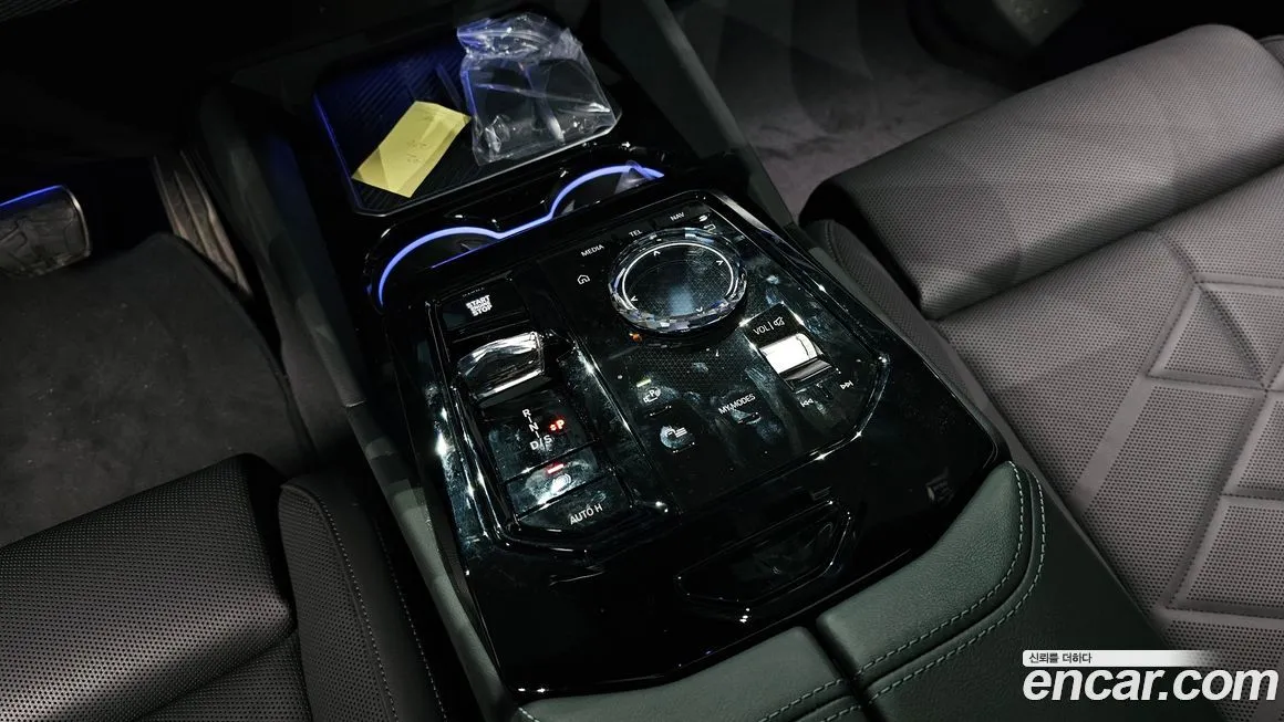 BMW 5-Series 2025 из KR, фото 10