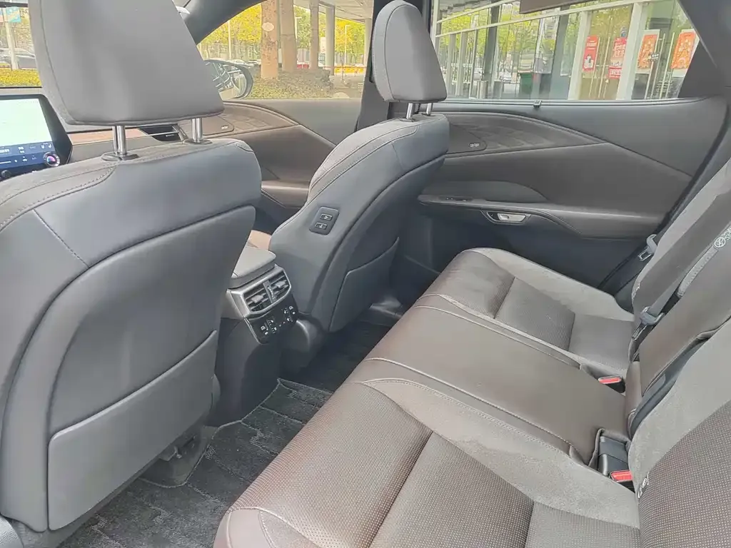 Lexus RX New Energy — фото 2