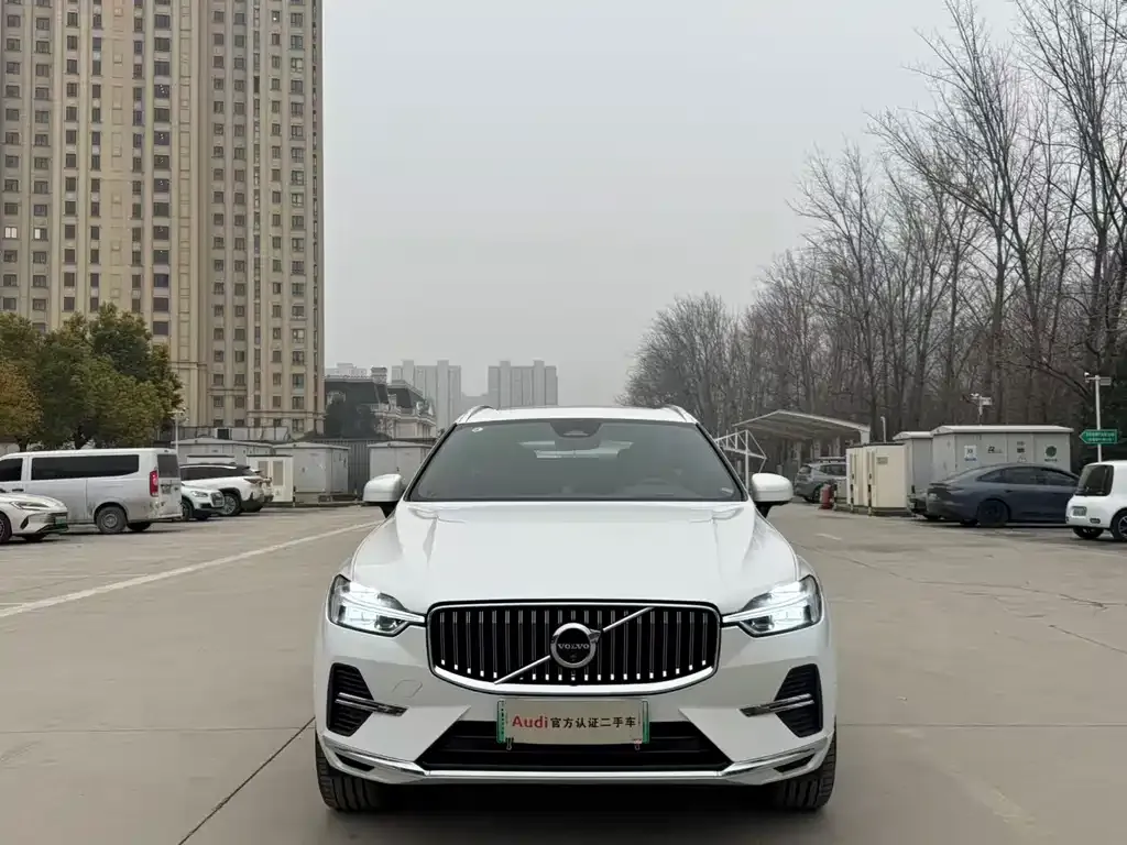 Volvo XC60 PHEV 2025 из CN, фото 8