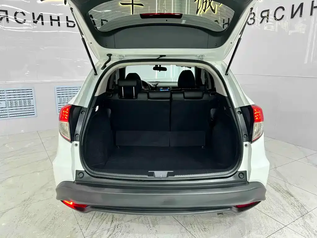 Honda Vezel 2022 из CN, фото 9