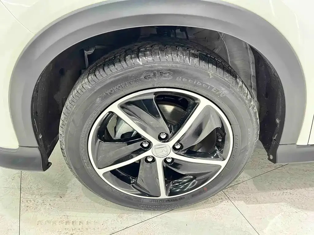 Honda Vezel 2022 из CN, фото 10
