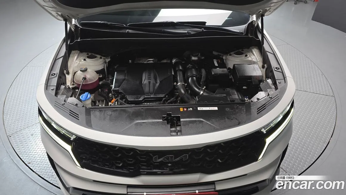 Kia Sorento — фото 10