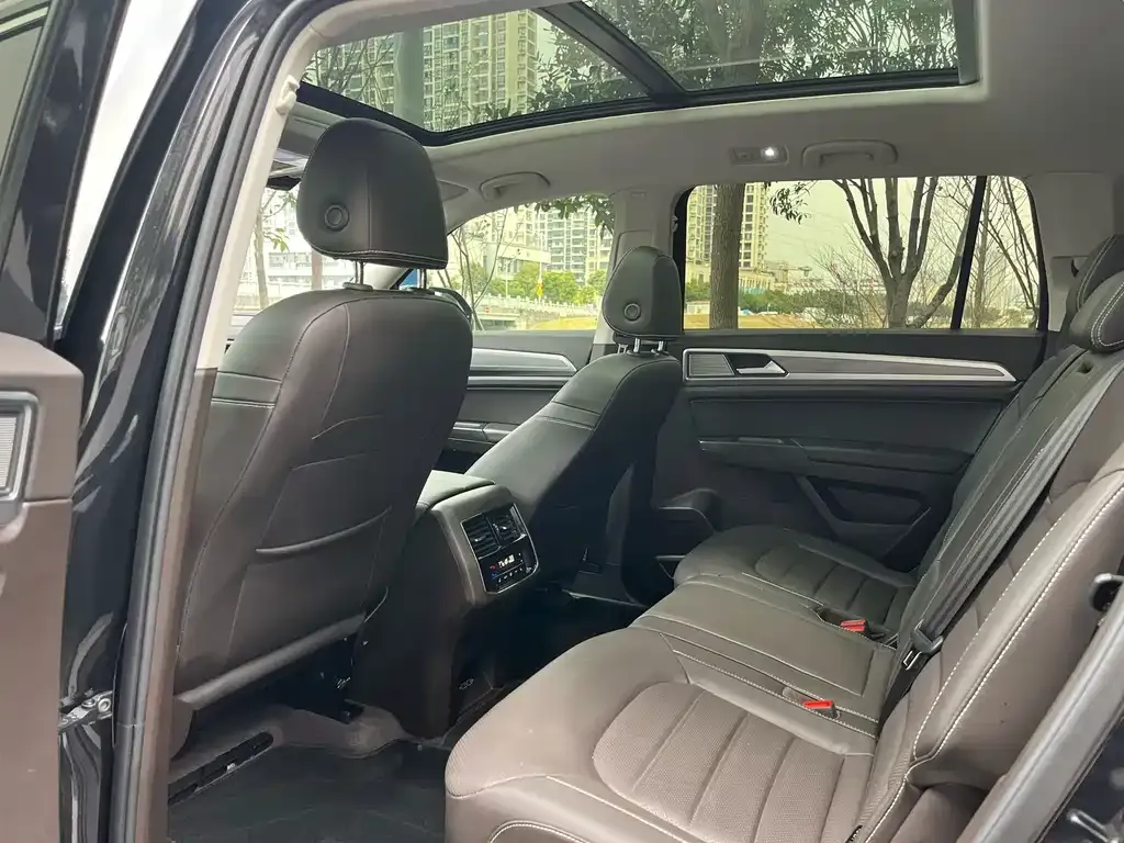 Volkswagen Teramont 2021 из CN, фото 3