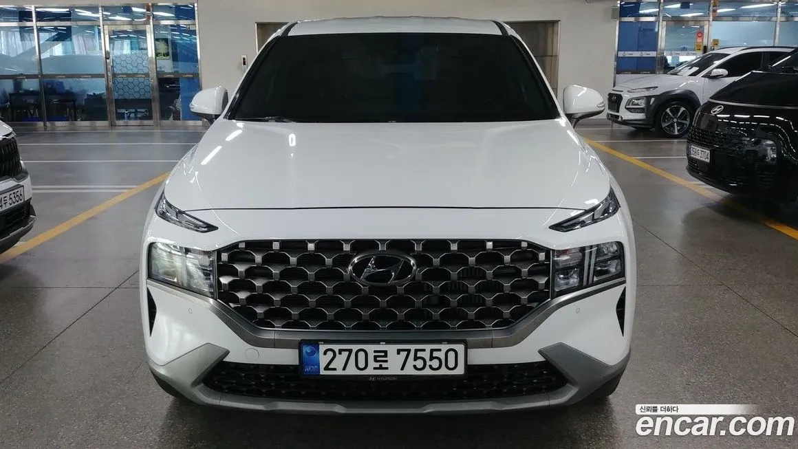 Hyundai Santafe — фото 1