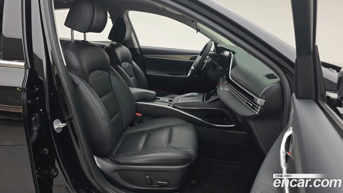 Hyundai Grandeur 2023 из KR, фото 3