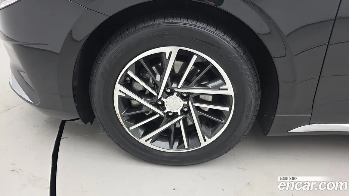 Hyundai Grandeur 2023 из KR, фото 4