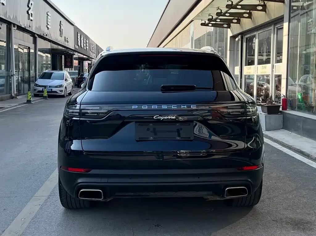 Porsche Cayenne Hybrid — фото 3