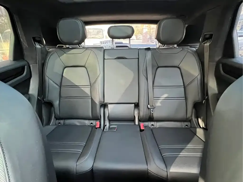 Porsche Cayenne Hybrid — фото 4